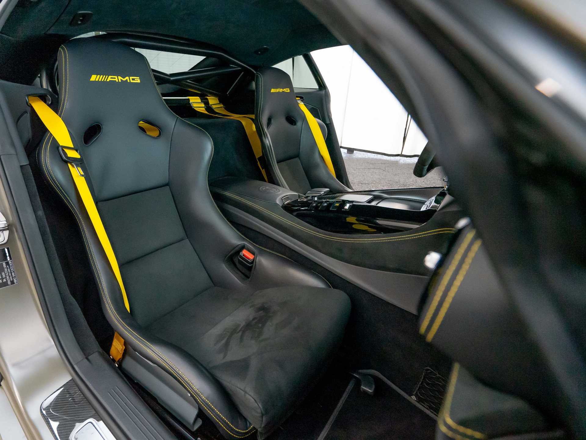 Mercedes-Benz AMG GT 4.0 R Pro 1/750 | NL auto | Full Xpel 45221529-15.jpg | Partner Website