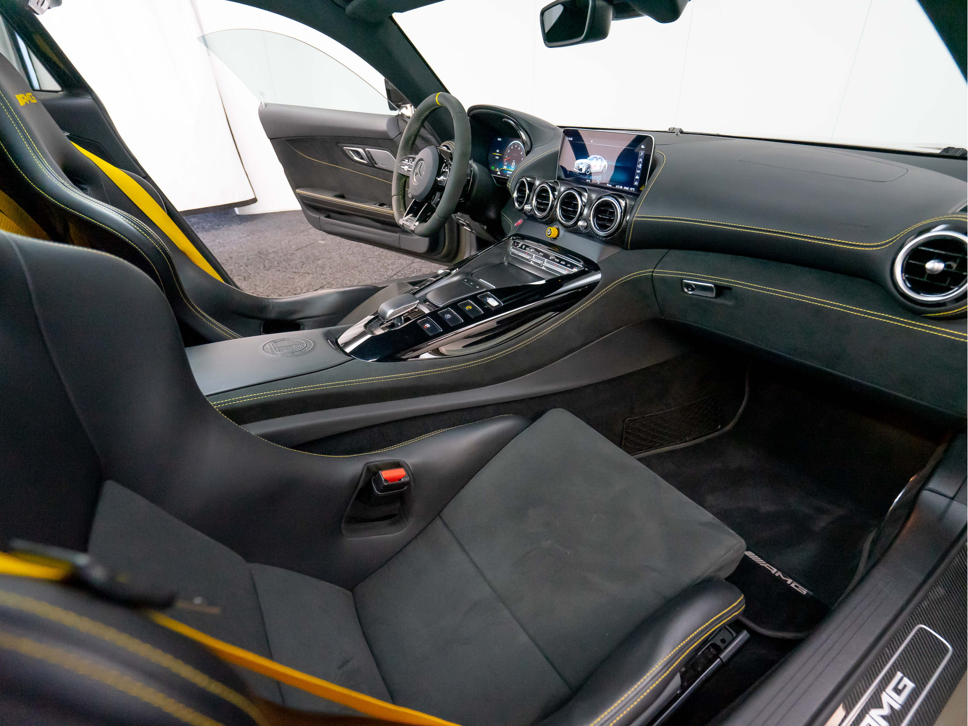 Mercedes-Benz AMG GT 4.0 R Pro 1/750 | NL auto | Full Xpel 45221529-25.jpg | Partner Website